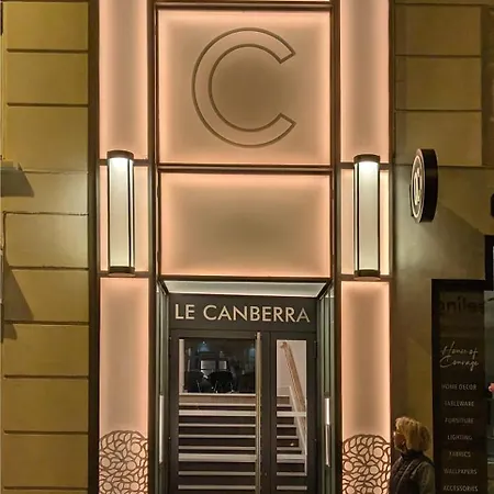 Le Canberra 4* Канни