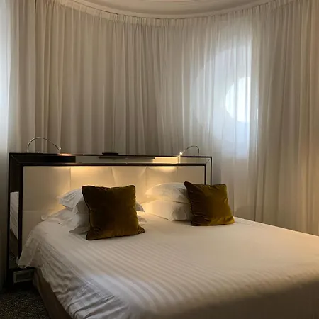 Le Canberra 4*